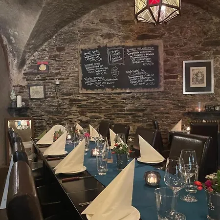 泽尔城堡酒店 酒店