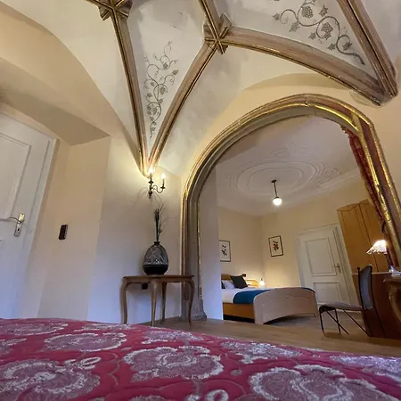 Schloss Hotel 3*