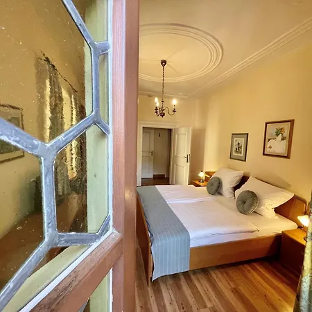 泽尔城堡酒店 酒店