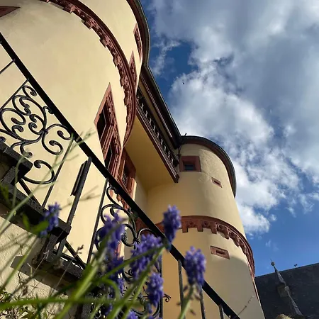 Schloss 3* Zell an der Mosel