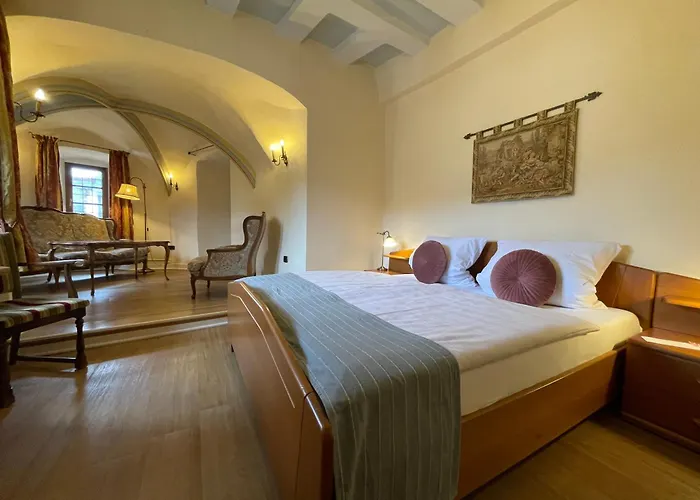 Hotel Schloss Zell an der Mosel